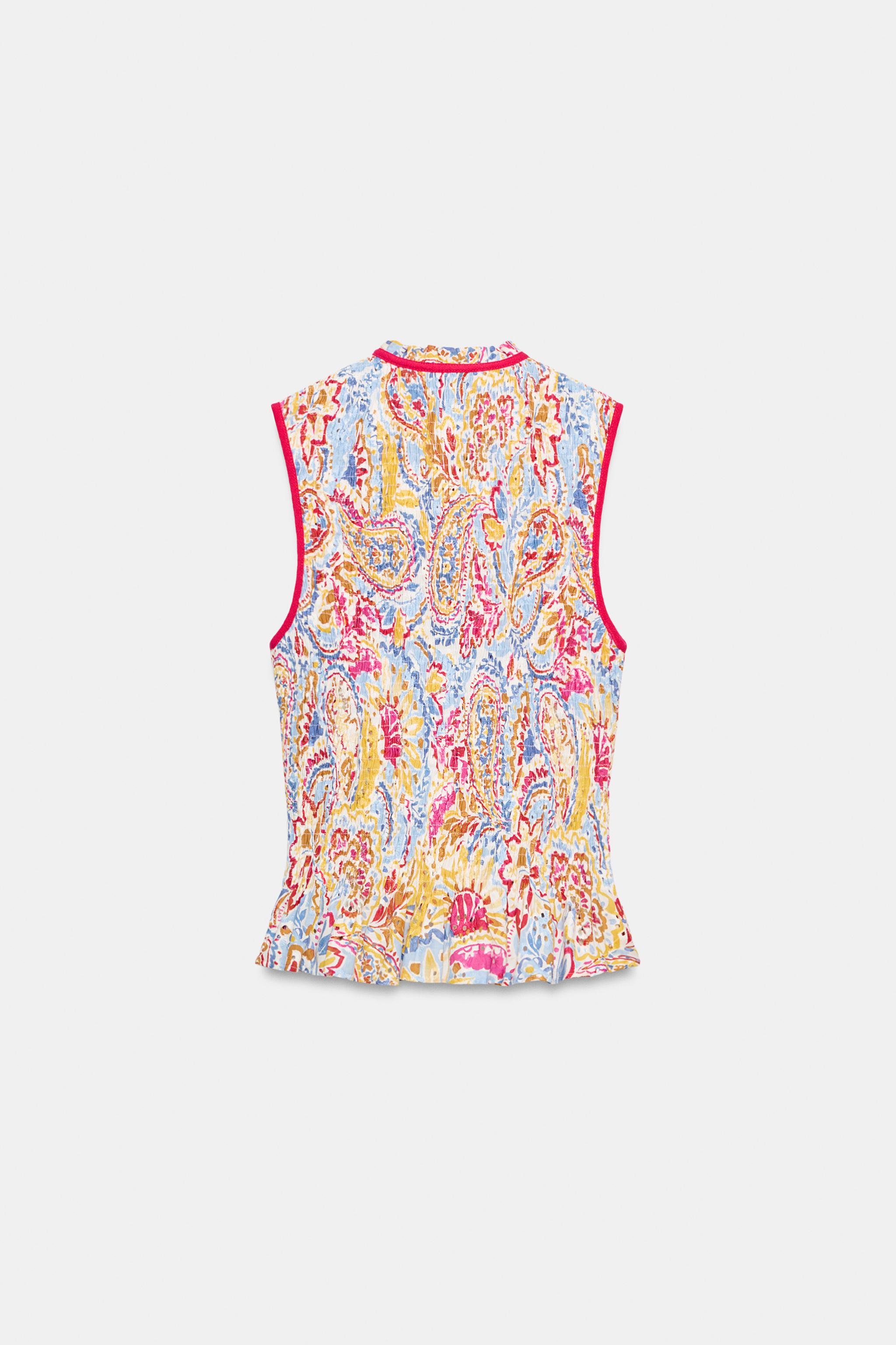 PRINTED EMBROIDERED EYELET TOP